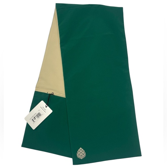 Stio Fernos Insulated Performance Scarf Dark Green Pocket Womens Unisex NEW - Picture 3 of 13